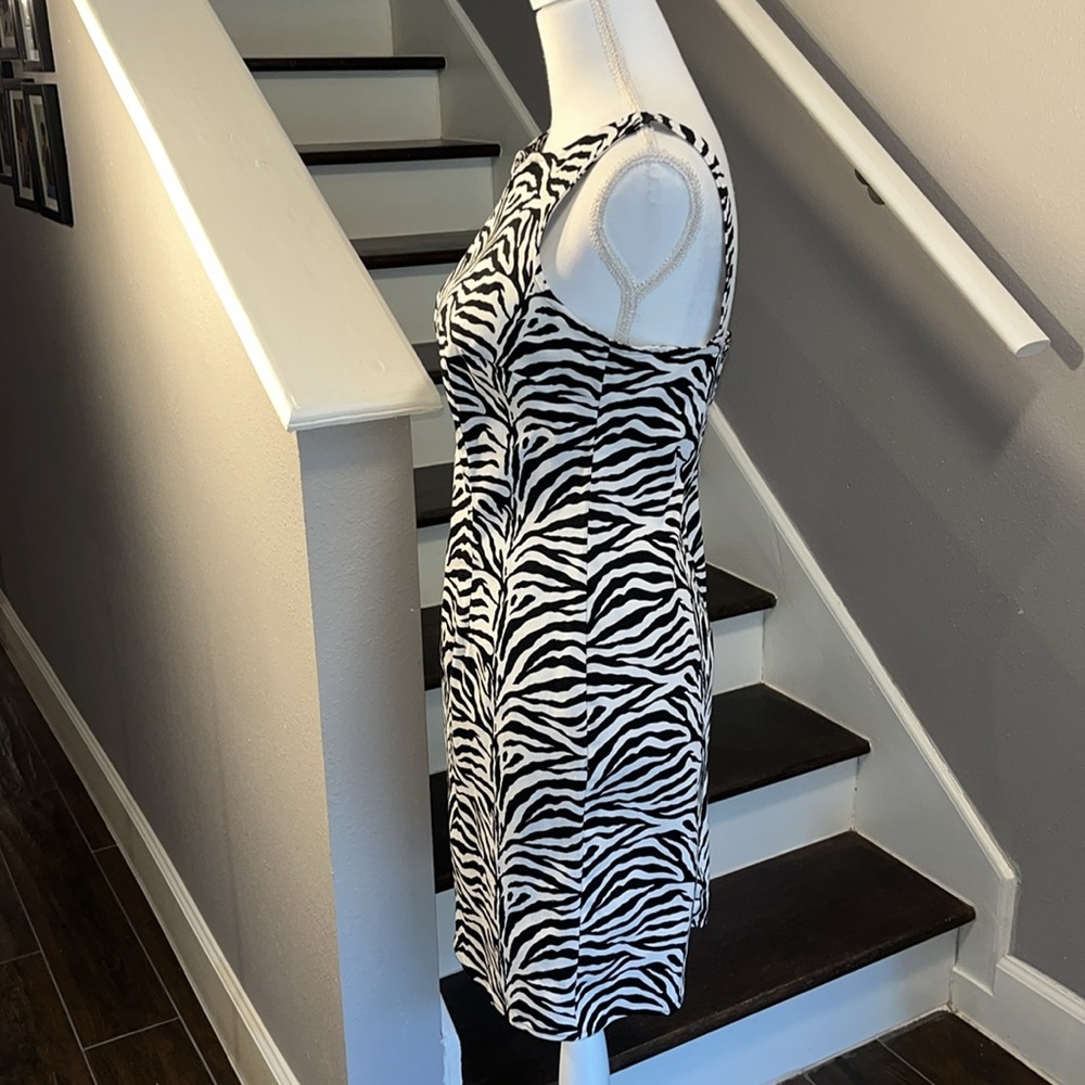 California Concepts Zebra print sleeveless dress. Sz 12 Great for Summer - Picture 5 of 16